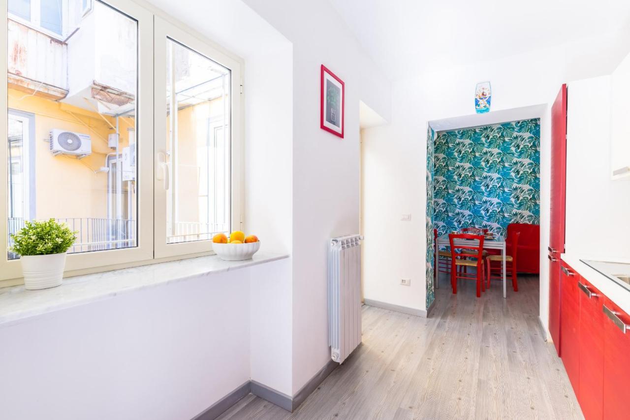 Sansevero Family Apartment By Wonderful Italy Наполи Екстериор снимка